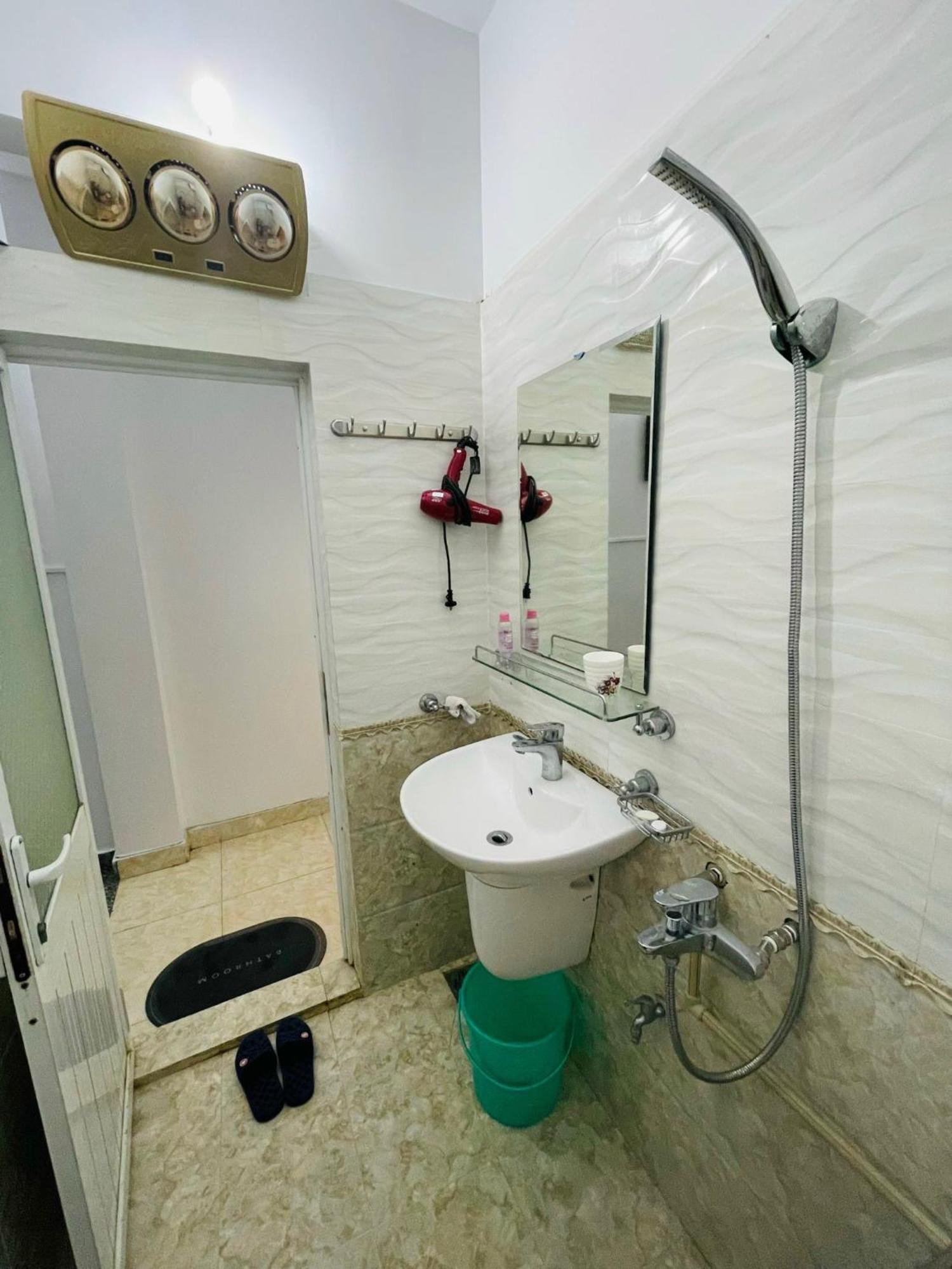 Gm Homestay Хайфонг Екстериор снимка